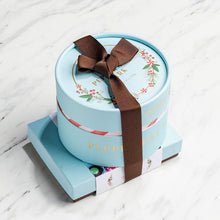 Load image into Gallery viewer, Merry & Bright Gift Set